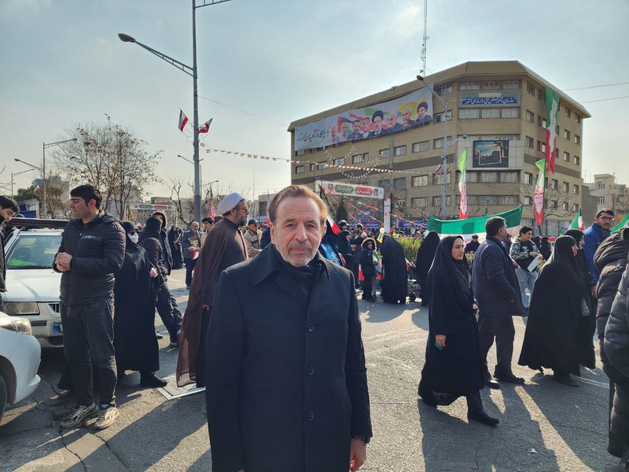  حضور مسئولین در راهپیمایی ۲۲ بهمن