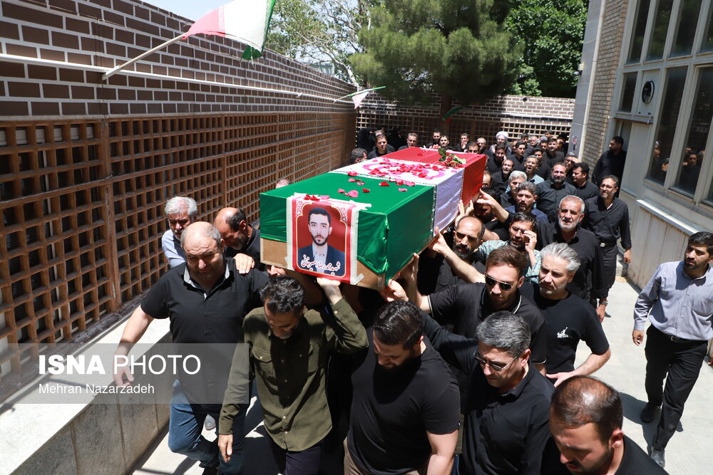 تشییع پیکر مطهر دو شهید تجاوز رژیم صهیونیستی در تبریز