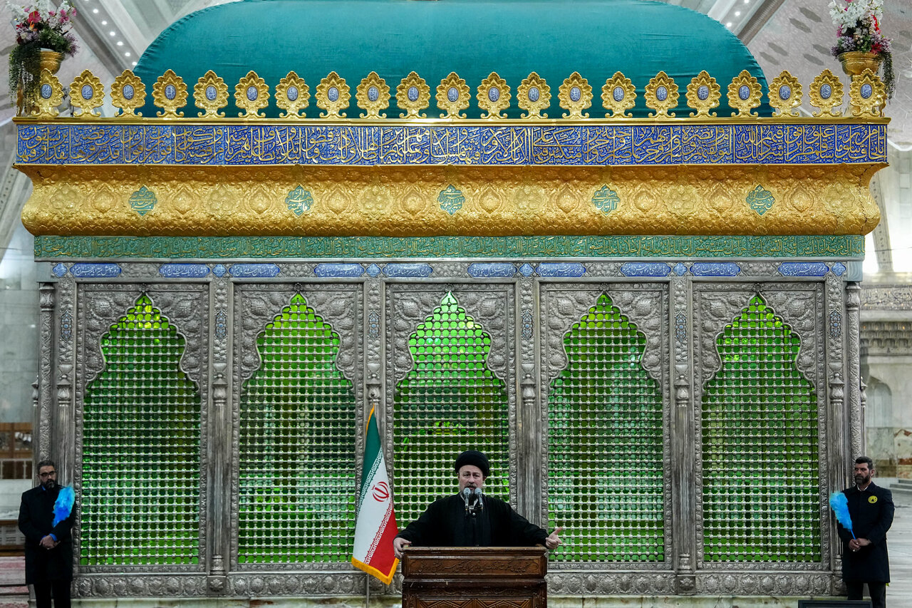 تجدید میثاق رئیس مجلس و نمایندگان با آرمان‌های امام(ره)