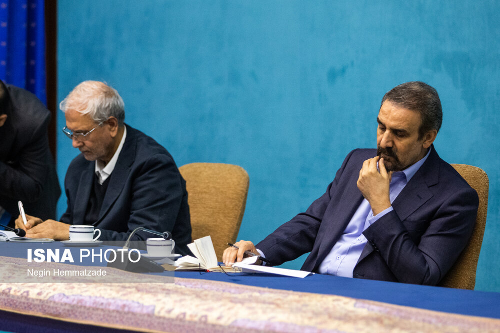 نشست بررسی راهکارهای تحقق انسجام ملی با حضور پزشکیان