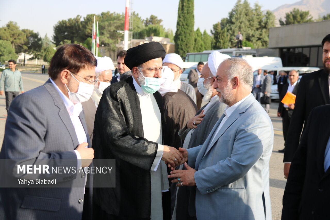 مراسم استقبال از رئیس جمهور در کرمانشاه