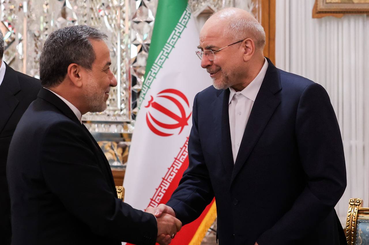 دیدارهای نوروزی جمعی از مسئولان نظام با قالیباف