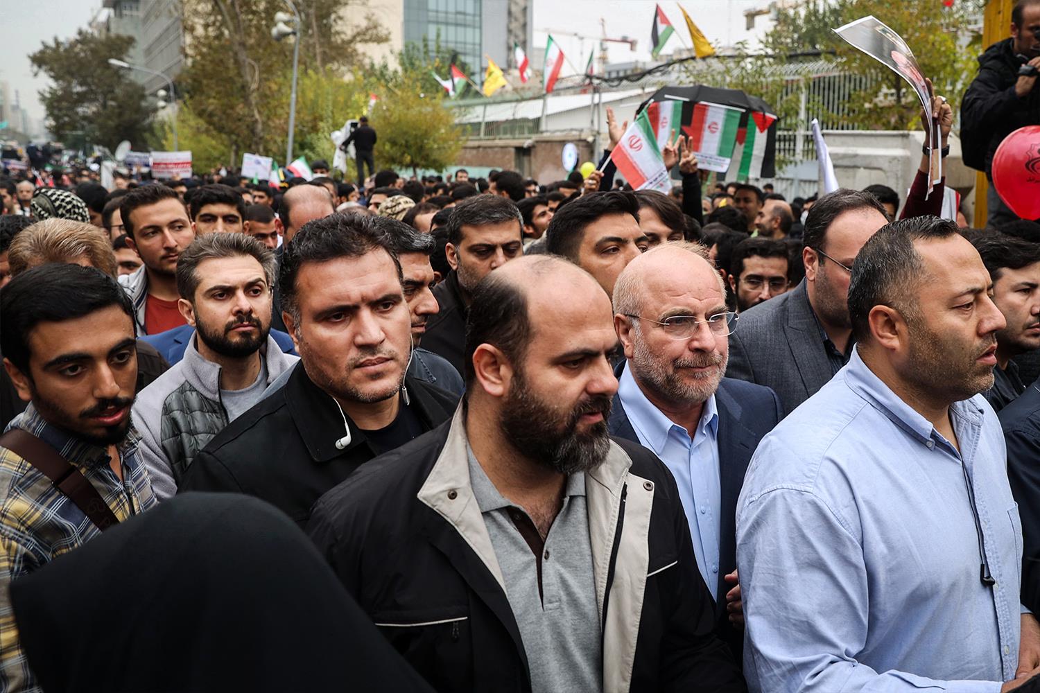 حضور و سخنرانی قالیباف در راهپیمایی ۱۳ آبان
