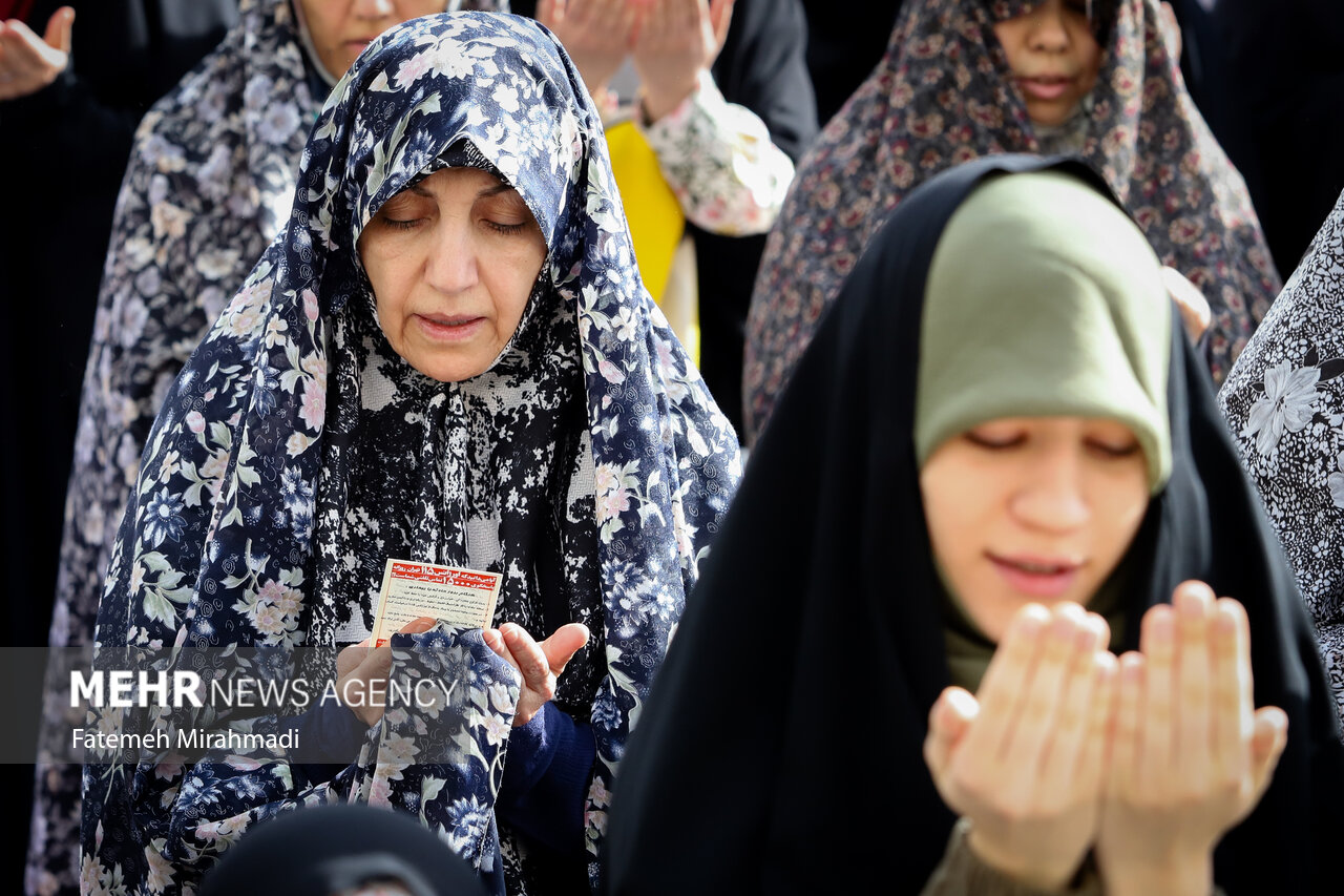 اقامه نماز عید سعید فطر در مصلی امام خمینی (ره)