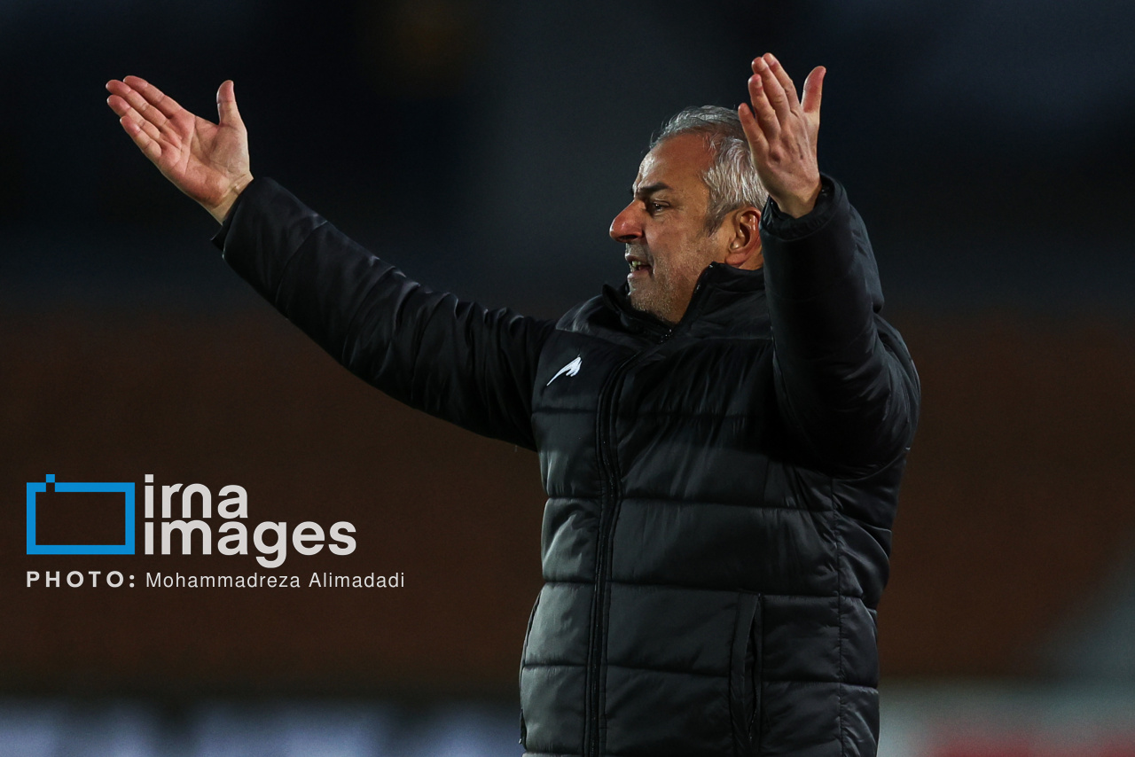 لیگ برتر فوتبال - پرسپولیس و گل گهر