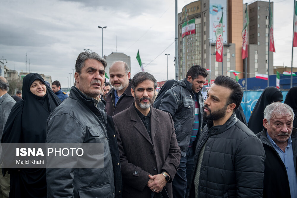 حضور جمعی از مسئولان در راهپیمایی ۲۲ بهمن - تهران