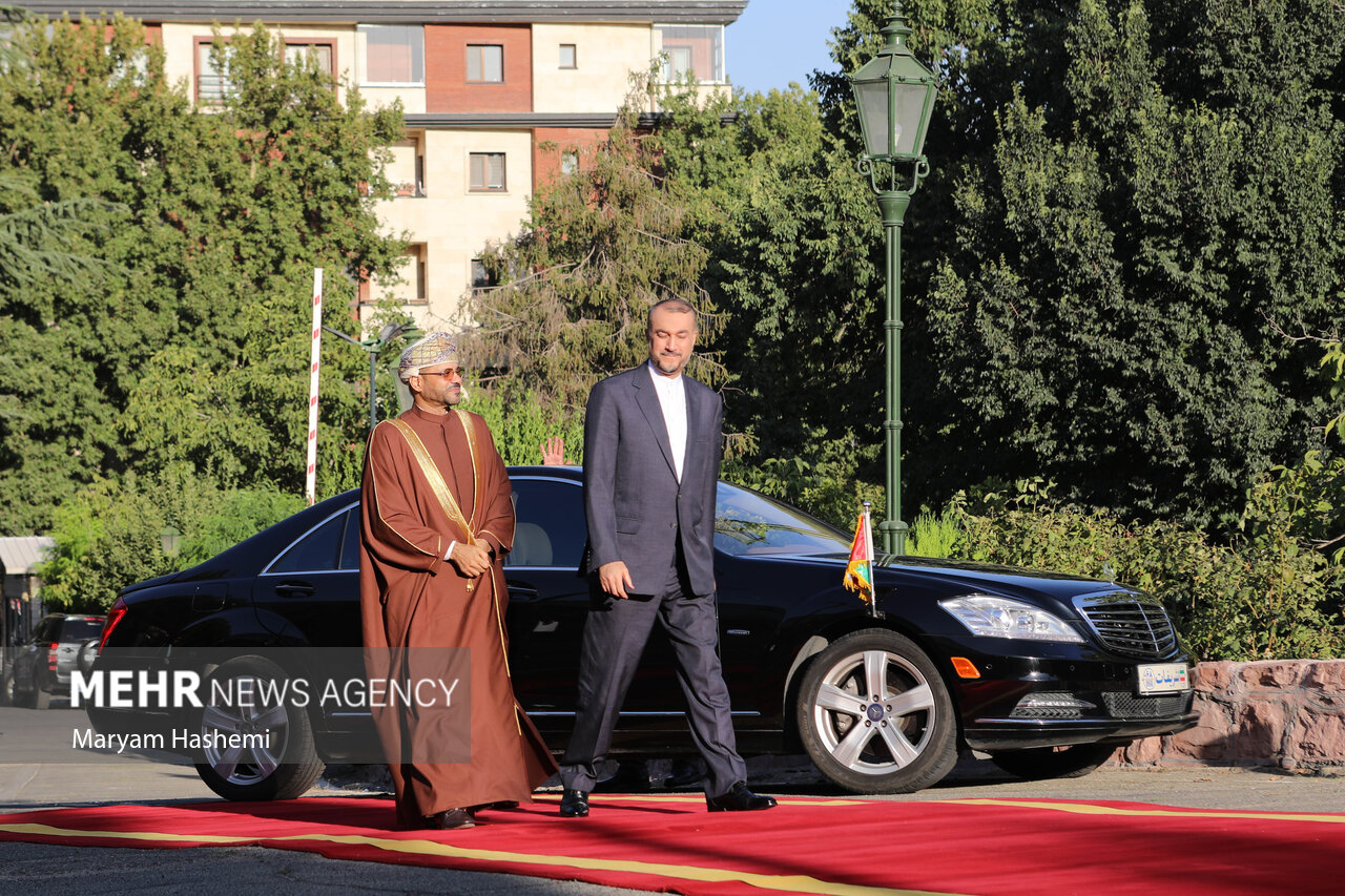 دیدار وزرای خارجه عمان و ایران