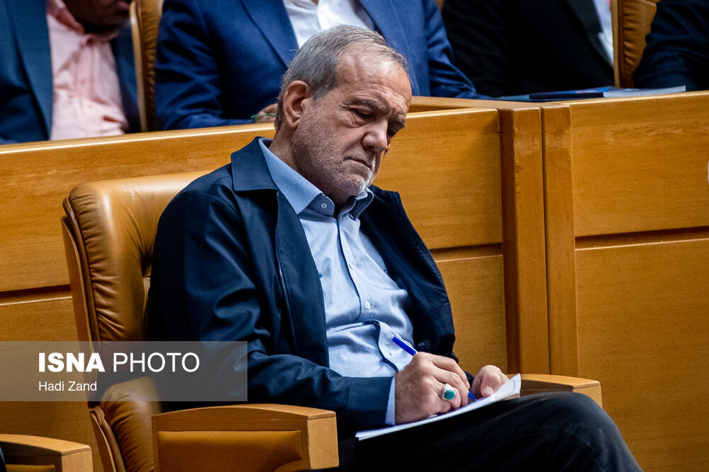 آیین روز ملی صادرات با حضور پزشکیان