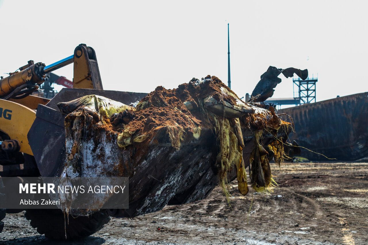 چهارمین روز حادثه انفجار در بندر شهید رجایی