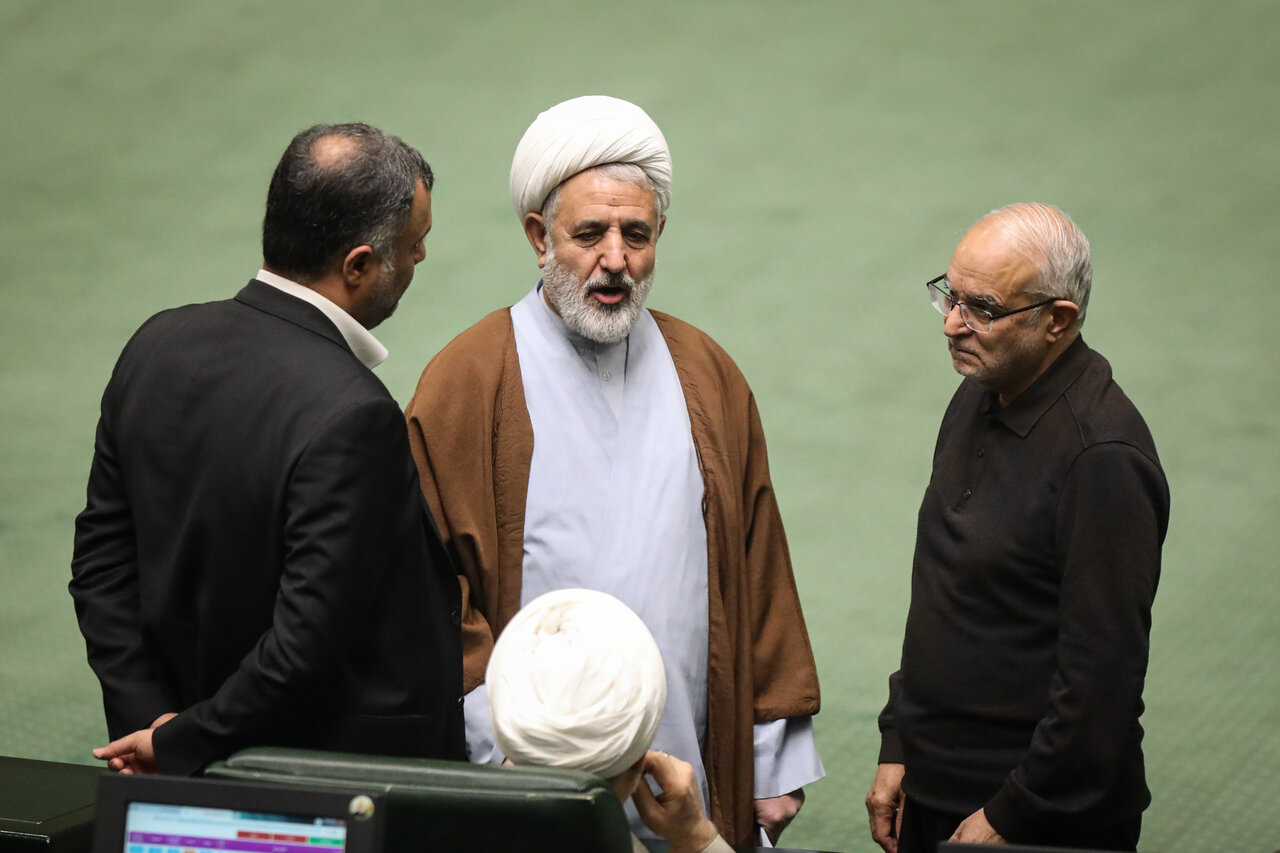 نشست علنی ۹ دی ماه مجلس