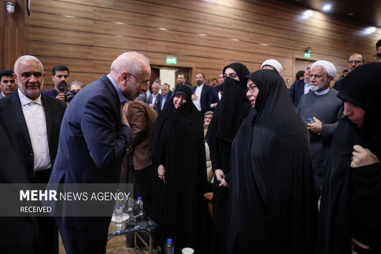  آیین پاسداشت روز مقاومت و پایداری