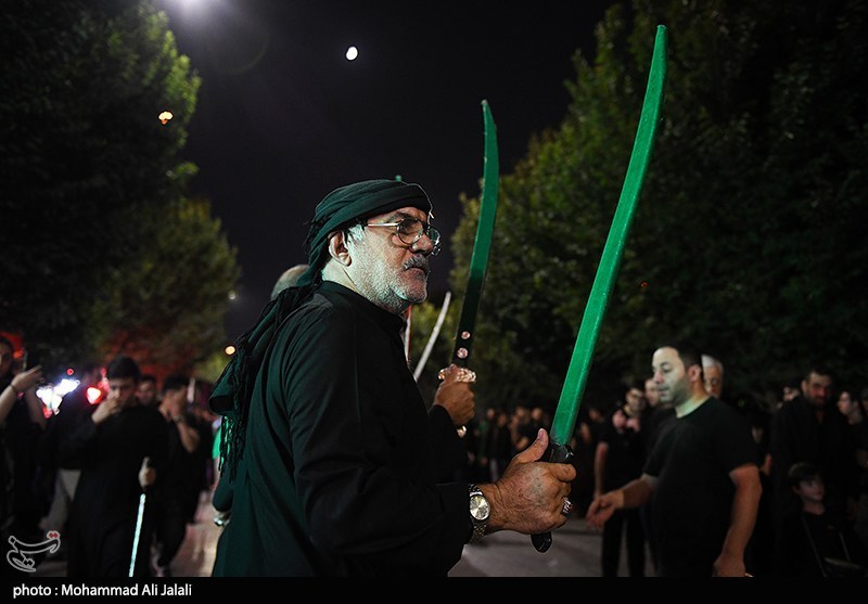 مراسم سنتی مشق شمشیر در قم