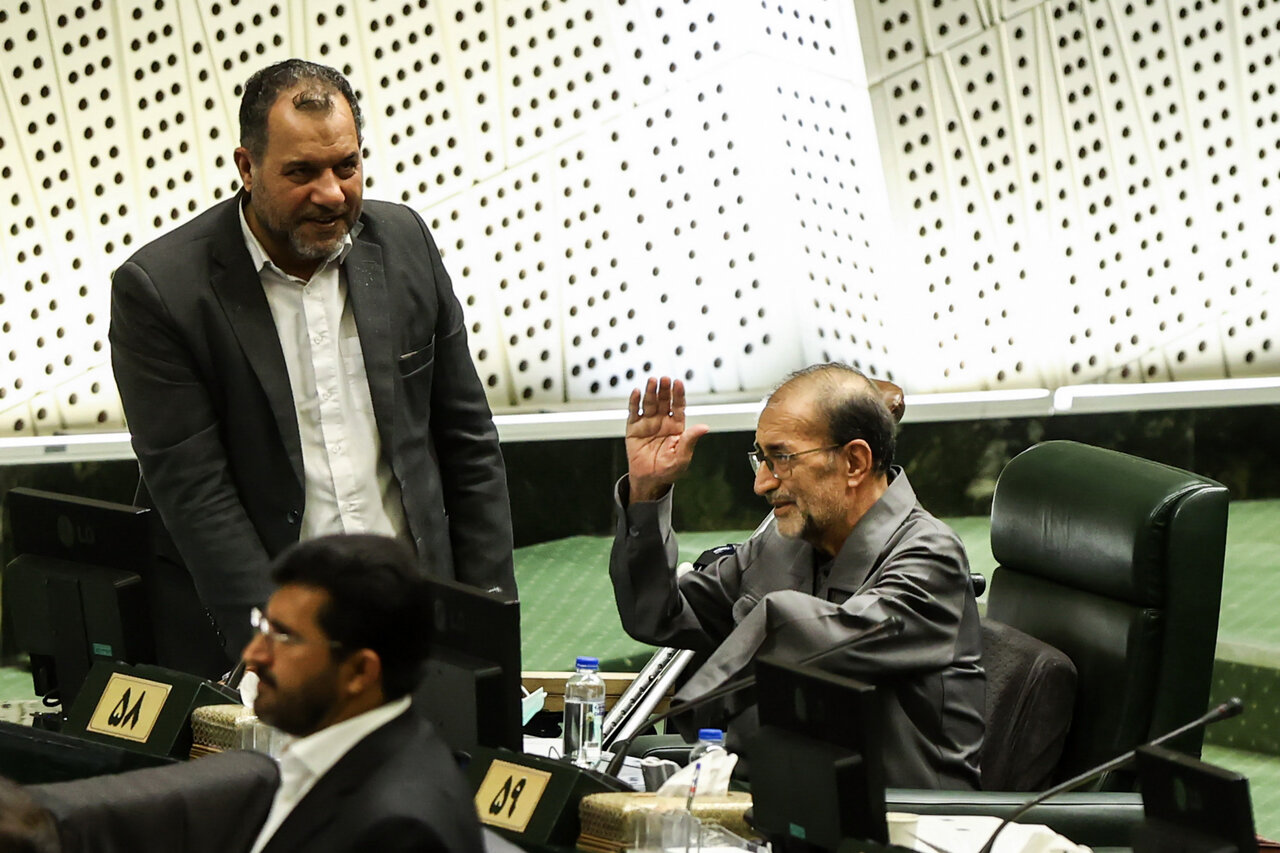 خیرمقدم  قالیباف به مجتبی رحماندوست نماینده جانباز