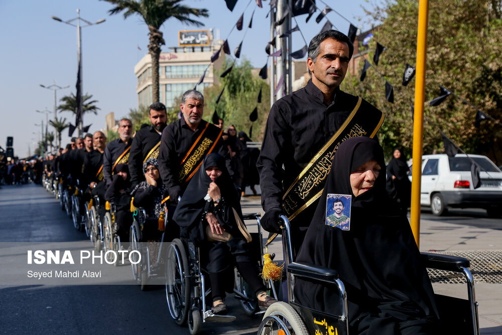 دسته عزاداری خادمان و زائران حرم مطهر حضرت معصومه (س)