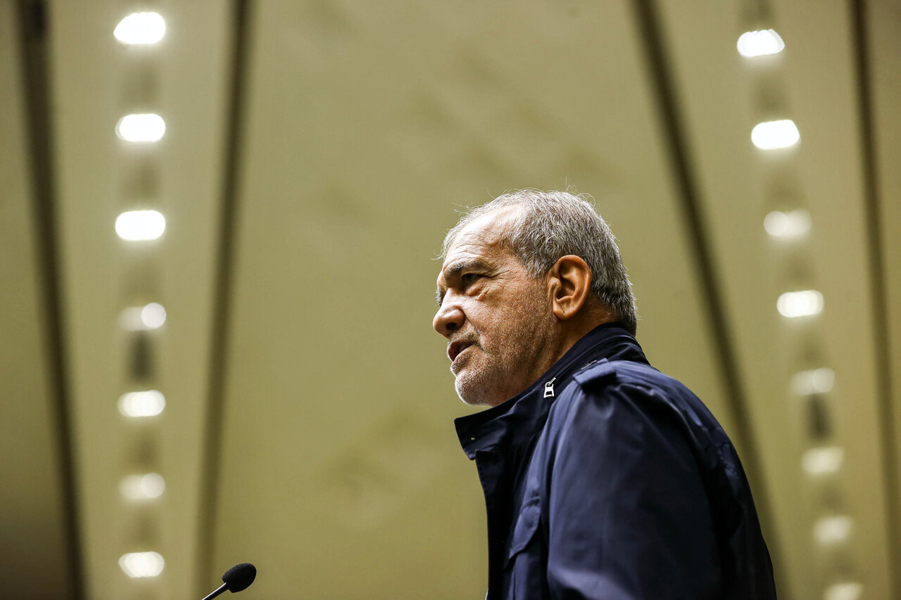 بررسی اجرای برنامه هفتم در مجلس با حضور رئیس جمهور