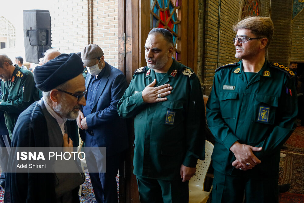 مراسم ترحیم مادر شهید حاج حسین خرازی