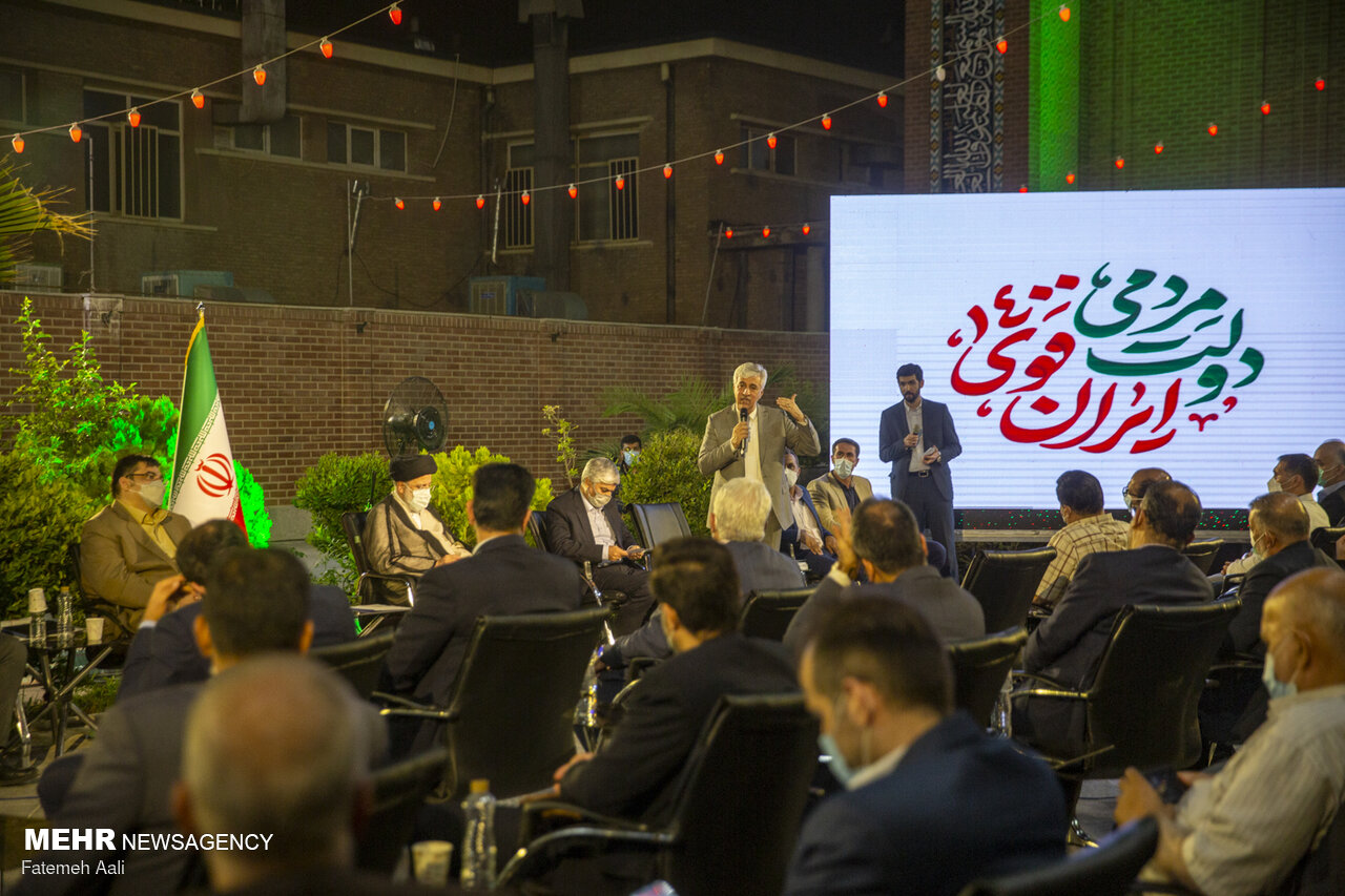 دیدار رئیسی با جمعی از اهالی ورزش