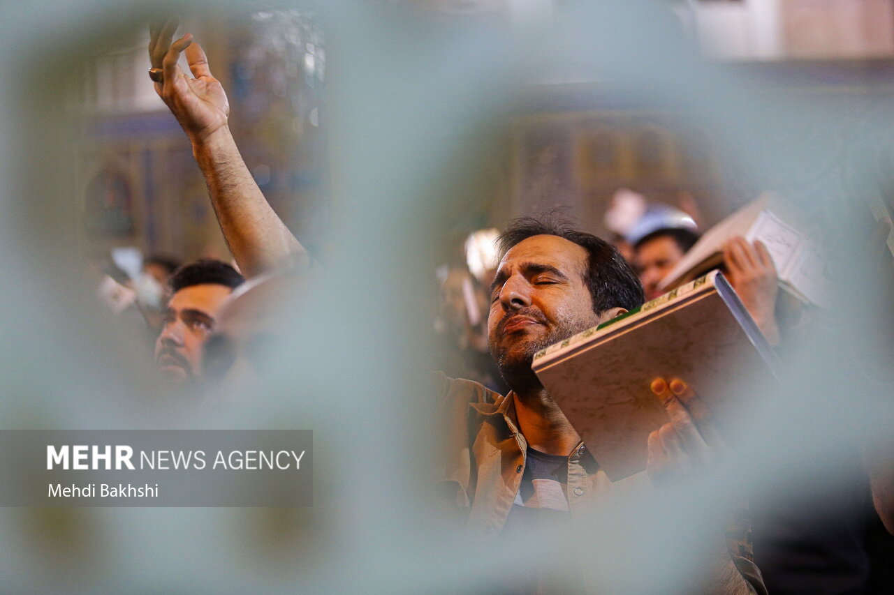 مراسم احیای شب قدر در حرم حضرت معصومه(س)