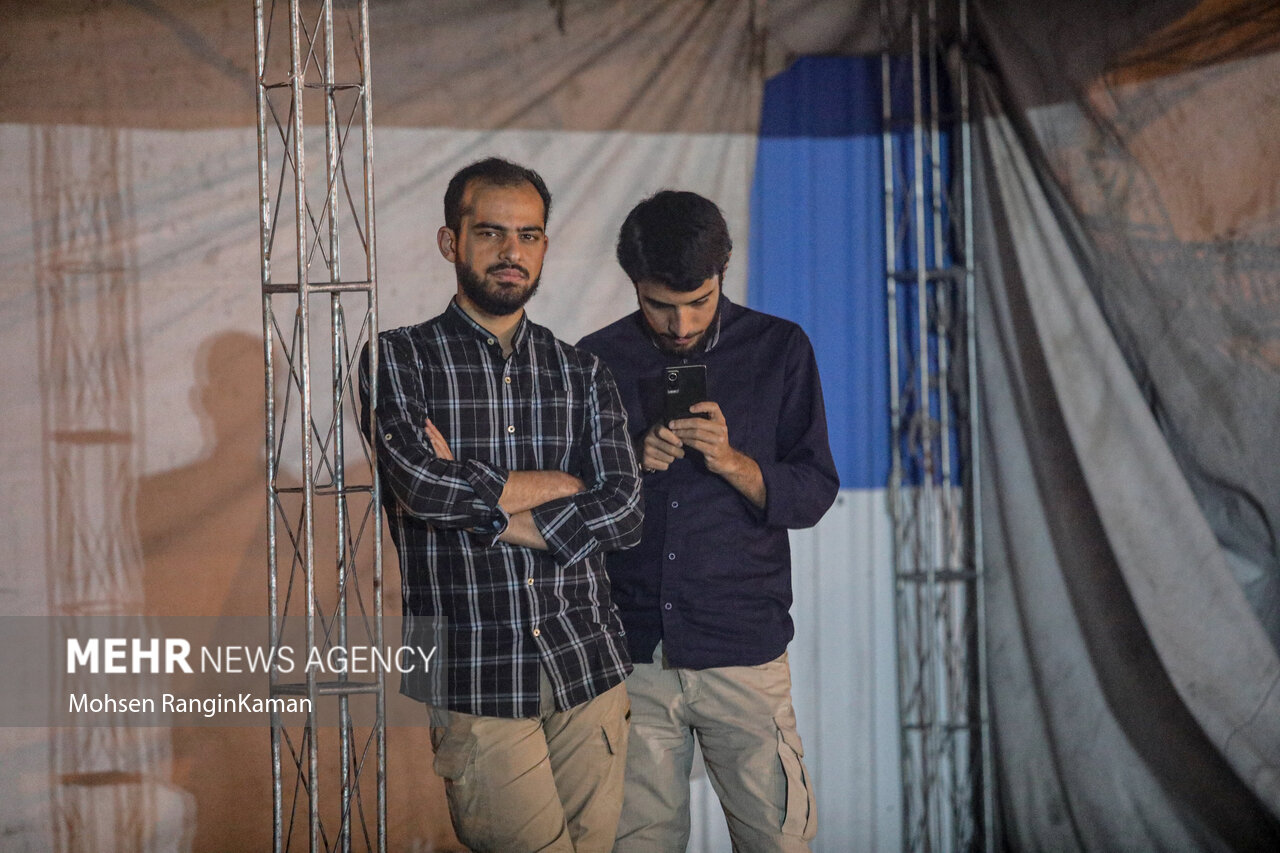 پخش سومین مناظره انتخاباتی در پارک دانشجو