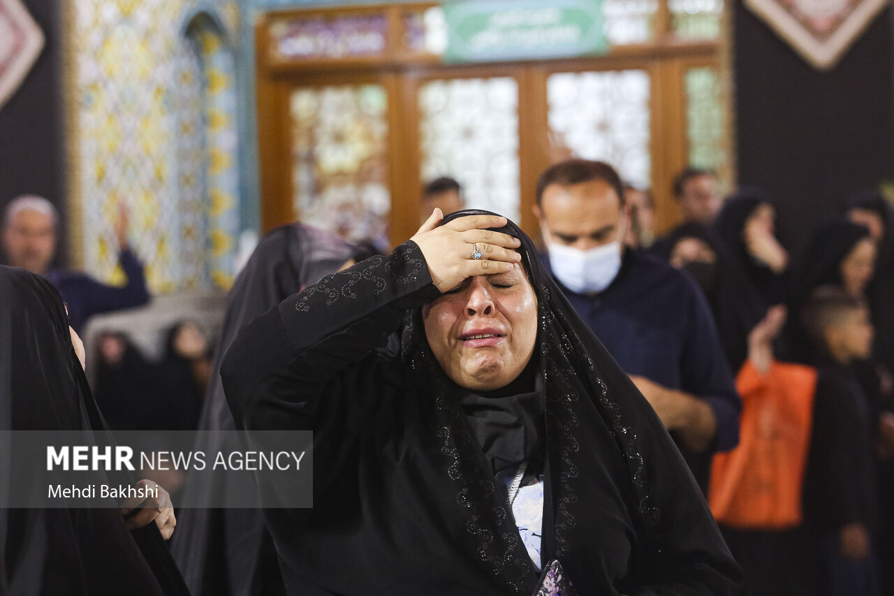 حال و هوای حرم اخت الرضا(ع)در شب شهادت ثامن الحجج(ع)