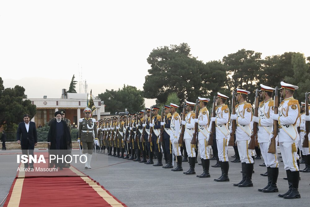 بدرقه رییس جمهور پیش از سفر به آمریکای لاتین