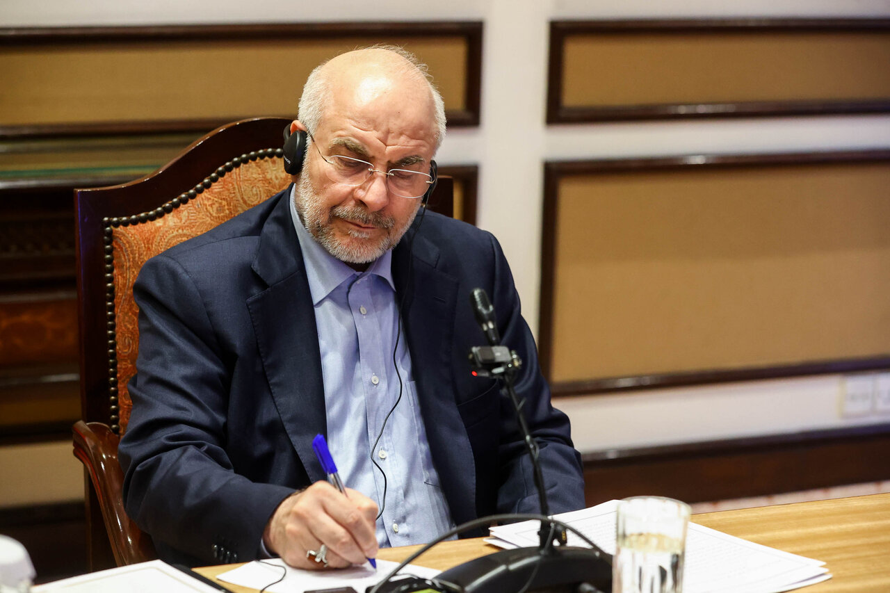 نشست اعضای فدراسیون اتاق‌های بازرگانی پاکستان با  قالیباف 