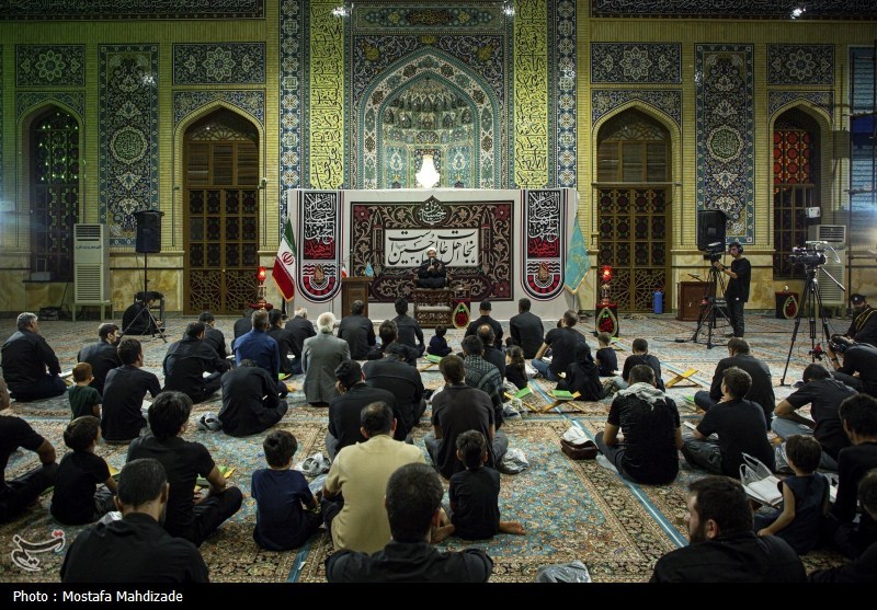 مراسم احیای شب عاشورا در مسجد جمکران