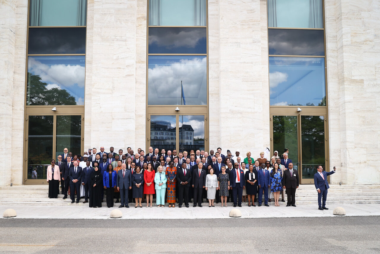 عکس یادگاری رؤسای مجالس جهان در ژنو
