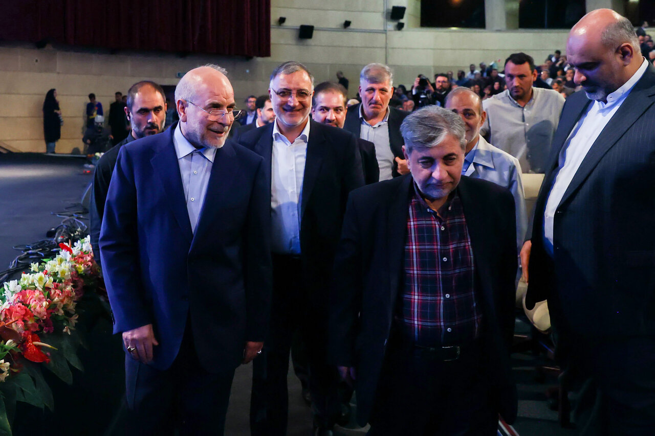  آیین رونمایی از مجموعه ۳۰ جلدی استعمارشناسی ایرانی با حضور قالیباف