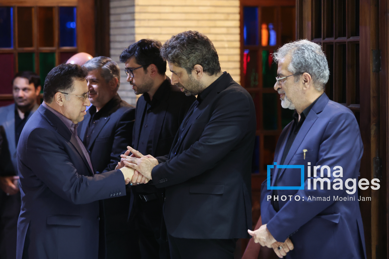 حضور پزشکیان در مراسم ترحیم مادر معاون ارتباطات دفتر رئیس جمهور