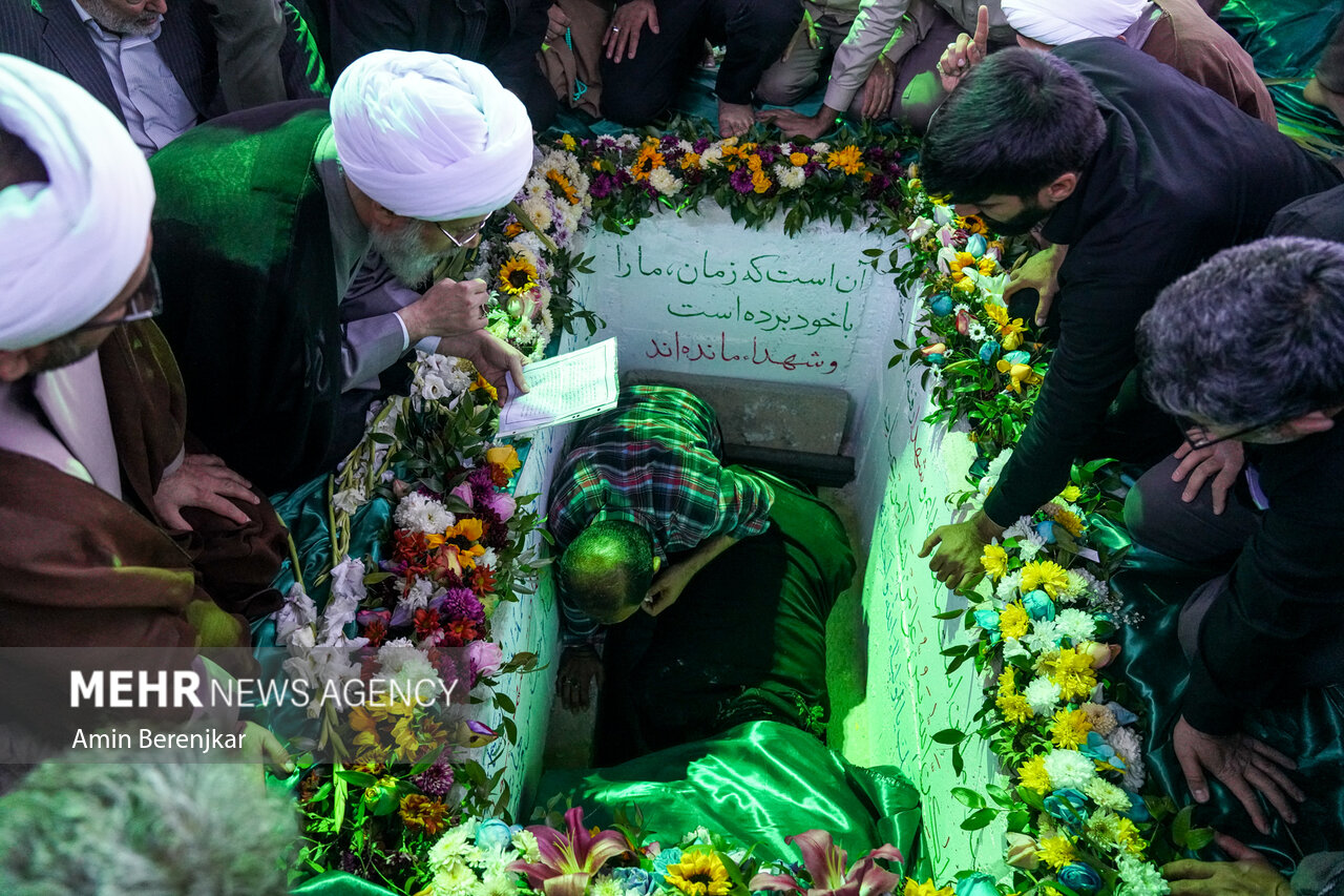 تشییع و خاکسپاری پیکر پاک شهید گمنام در بوستان نماز شیراز