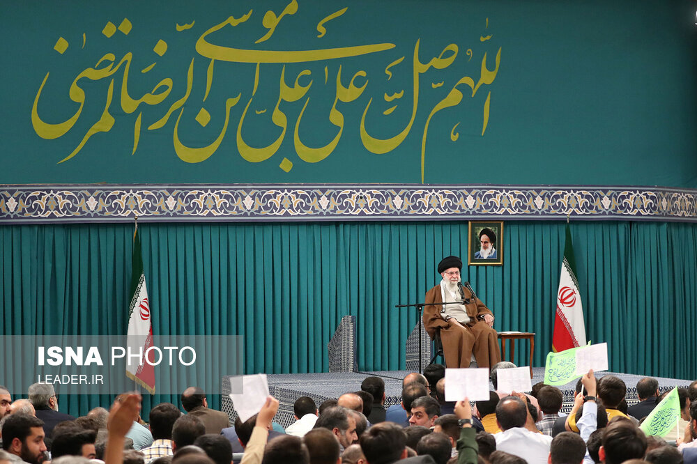 دیدار جمعی از خانواده‌های اعضای سپاه پاسداران با رهبر معظم انقلاب