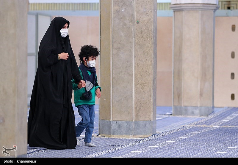 دیدار خانواده شهدای حادثه تروریستی شاهچراغ با رهبر انقلاب