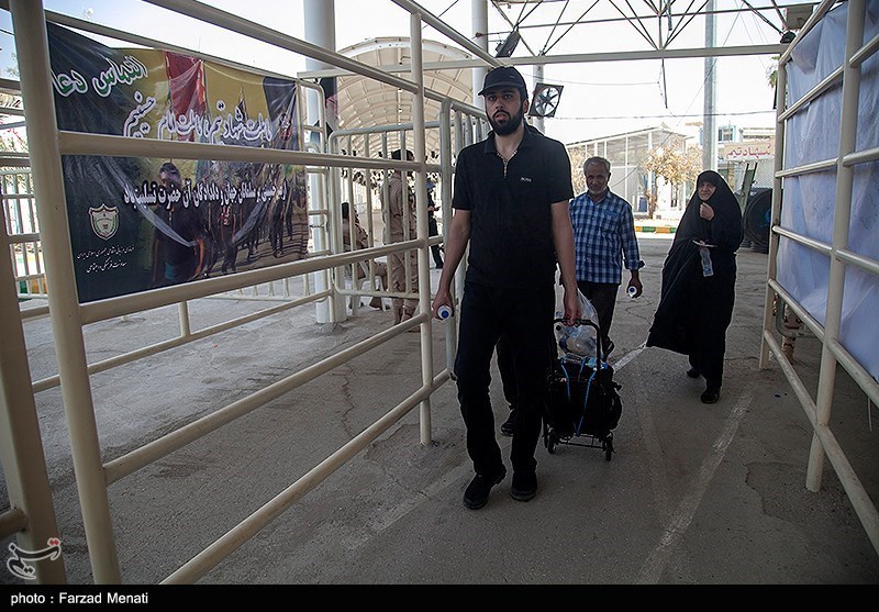  بازگشت زائران اربعین حسینی از مرز خسروی