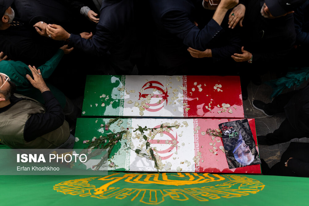 تدفین شهید طهرانچی و همسرش در حرم حضرت عبدالعظیم(ع)