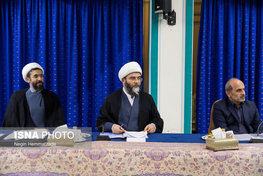 جلسه شورای عالی انقلاب فرهنگی