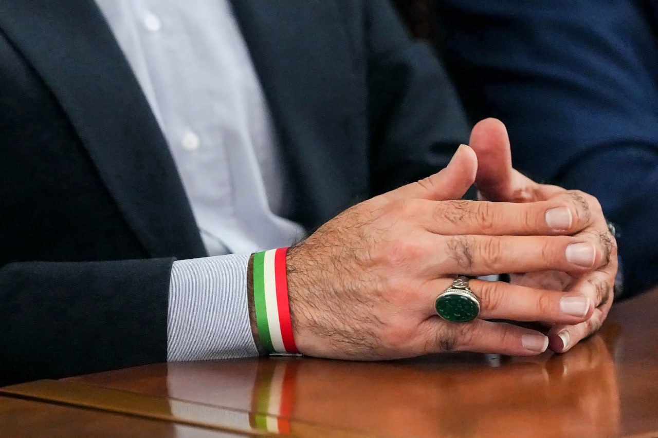 گفت‌وگوی صمیمانه فعالان اقتصادی و اصناف با قالیباف  