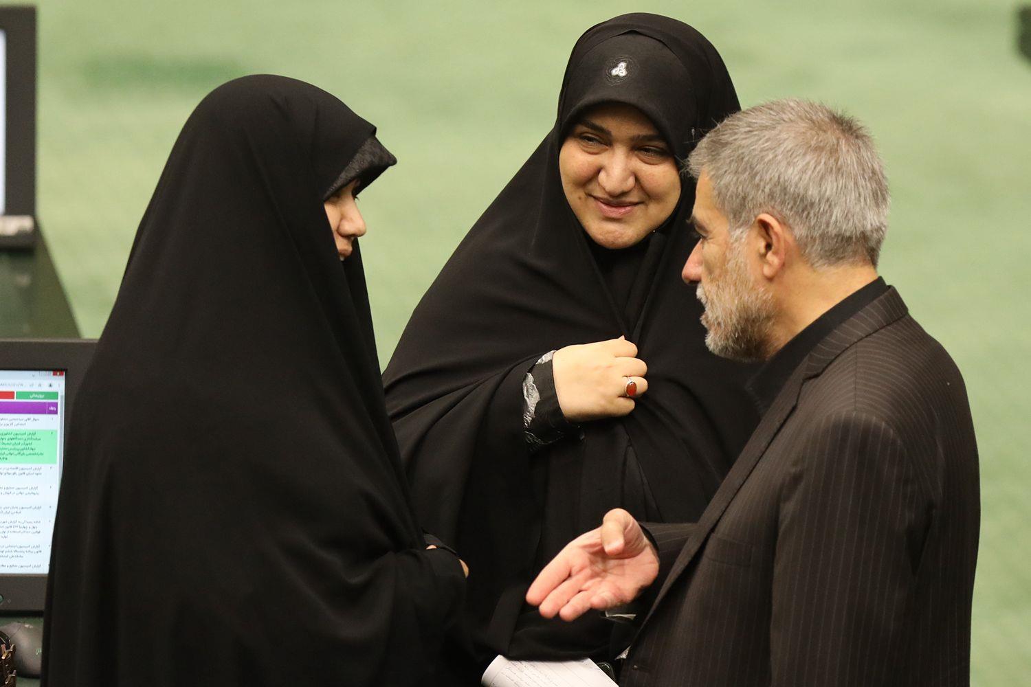 سئوال از وزیر کار در نشست علنی دوم مرداد مجلس