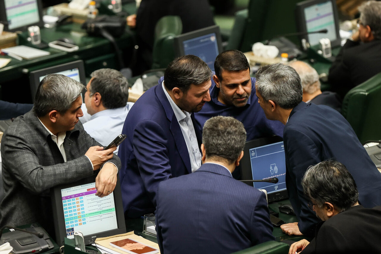 نشست علنی نوبت عصر یکشنبه ۲۶ بهمن ماه مجلس