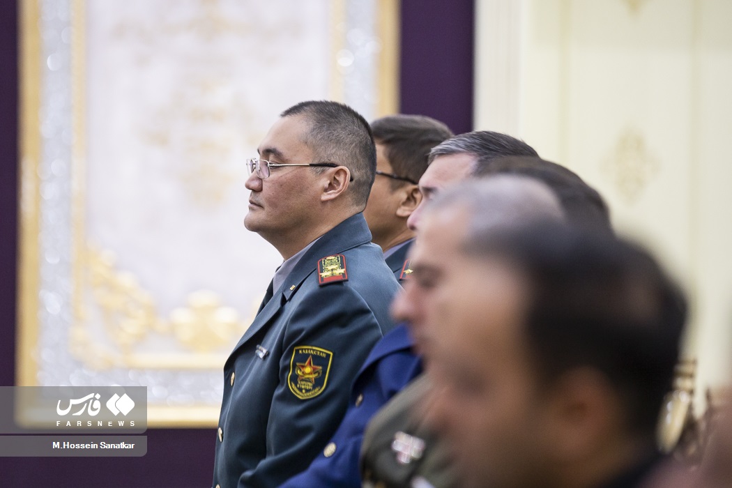 دیدار وابستگان خارجی نظامی با دریادار ایرانی