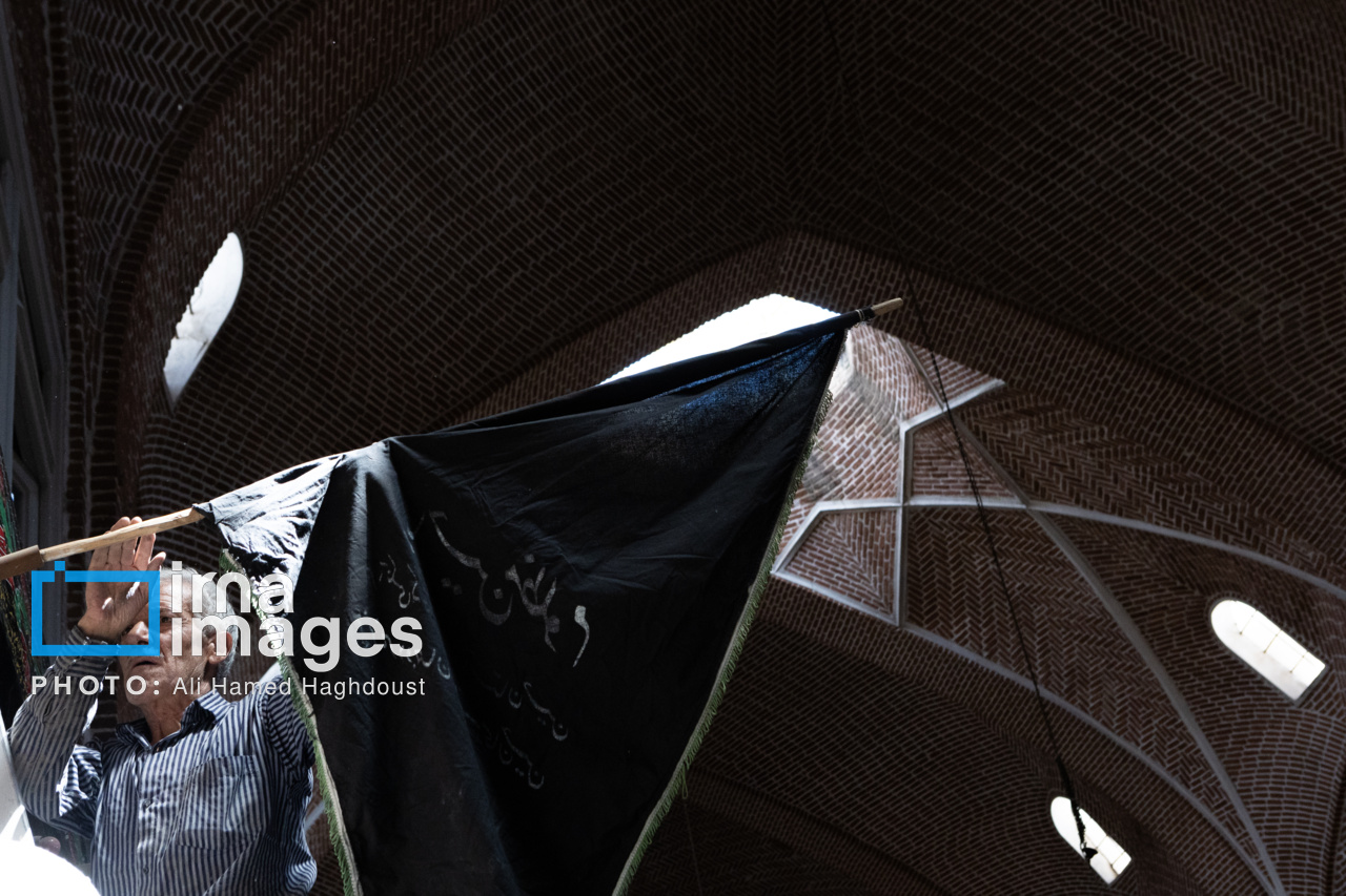 سیاهپوش شدن بازار تاریخی تبریز