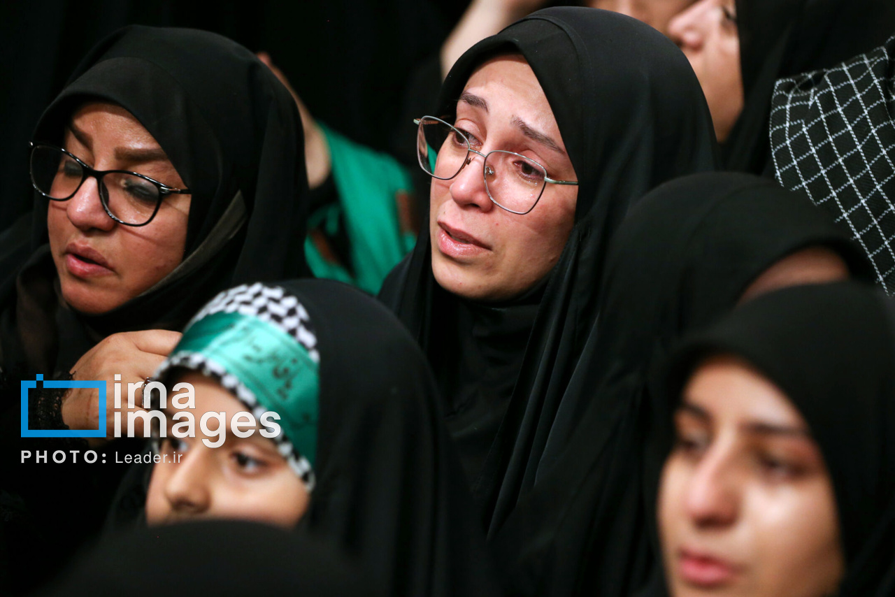 نخستین شب عزاداری ایام فاطمیه با حضور رهبر انقلاب