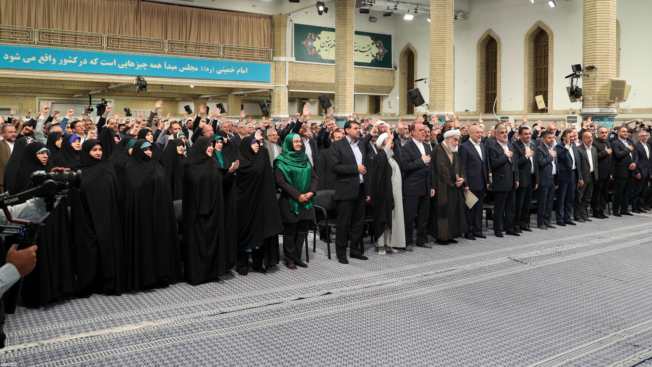 دیدار رهبر انقلاب با نمایندگان مجلس