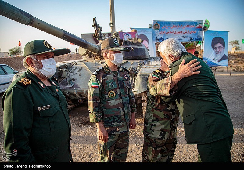 بازدید سرلشکر باقری از مناطق دفاعی جنوب