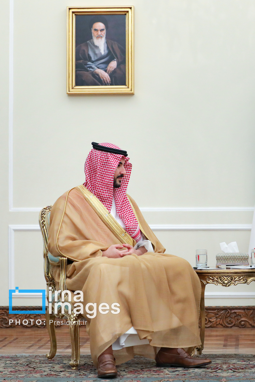 دیدار وزیر دفاع عربستان با رئیس جمهور