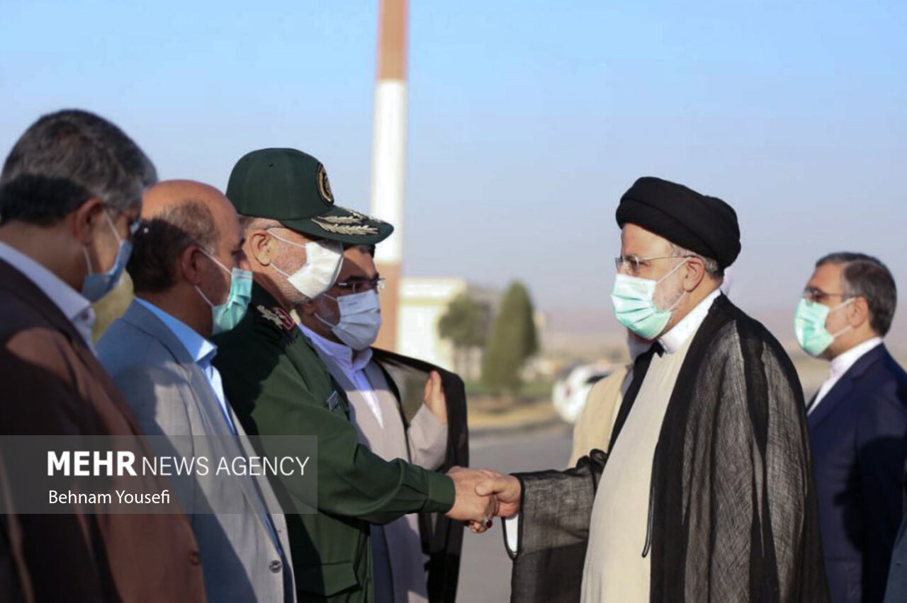 ورود رئیس جمهور به استان مرکزی