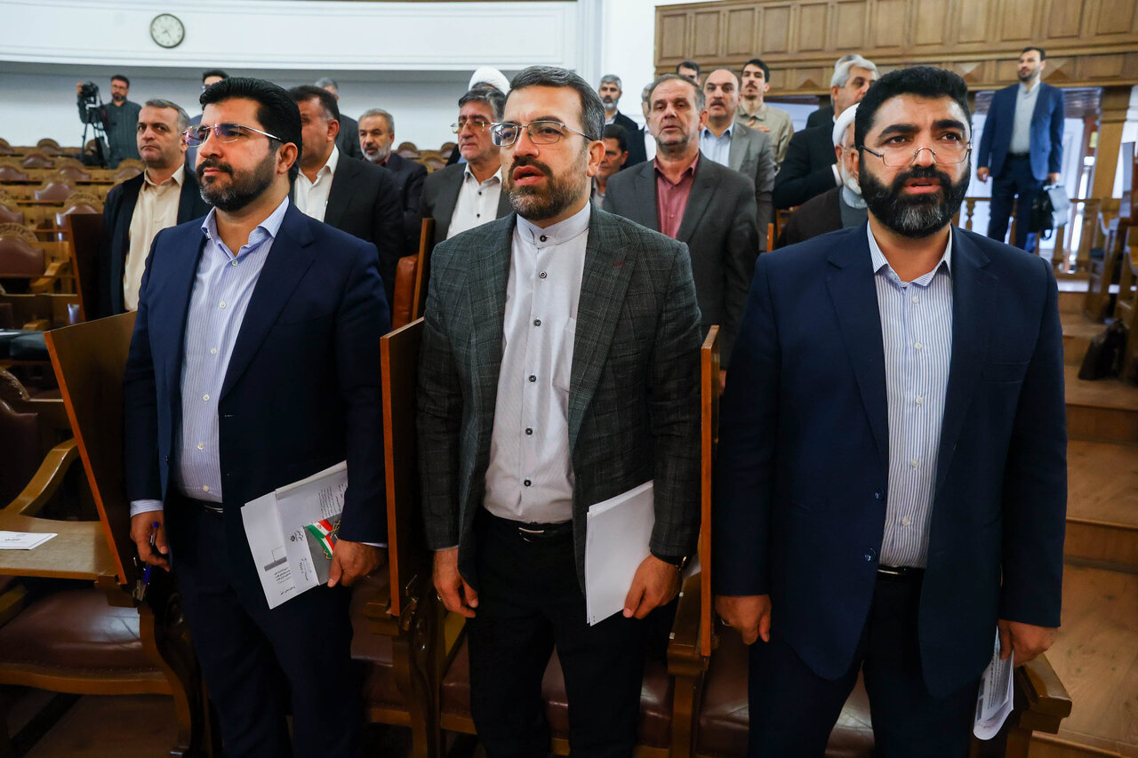 رئیس مجلس در همایش ناظران شورا‌ها