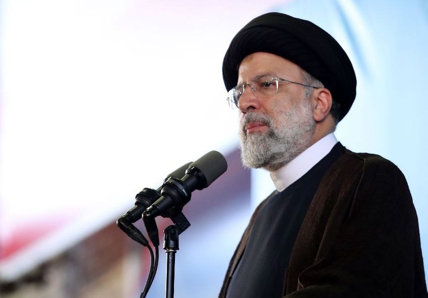 دیدار رئیس جمهور با مردم در ورزشگاه تختی ورامین