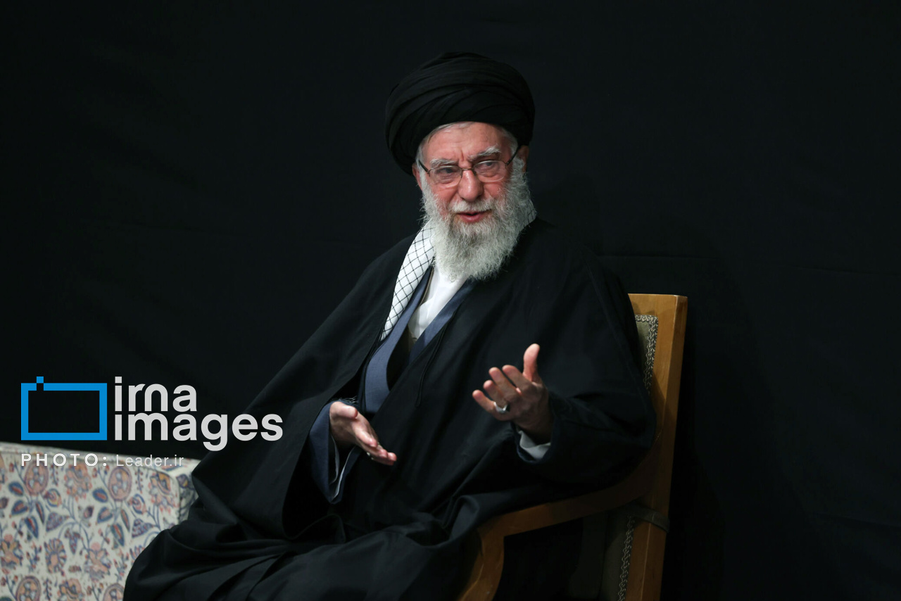 نخستین شب عزاداری ایام فاطمیه با حضور رهبر انقلاب