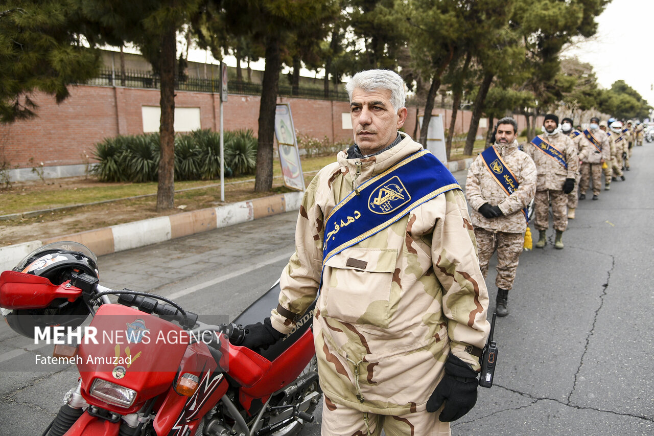  رژه موتورسواران در سالروز ورود امام خمینی(ره)